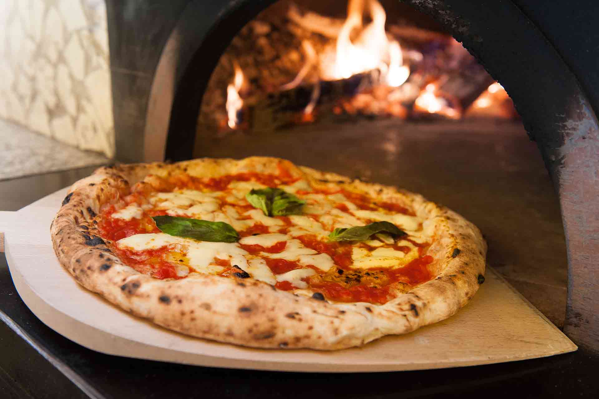 Feature-How-to-build-a-pizza-oven